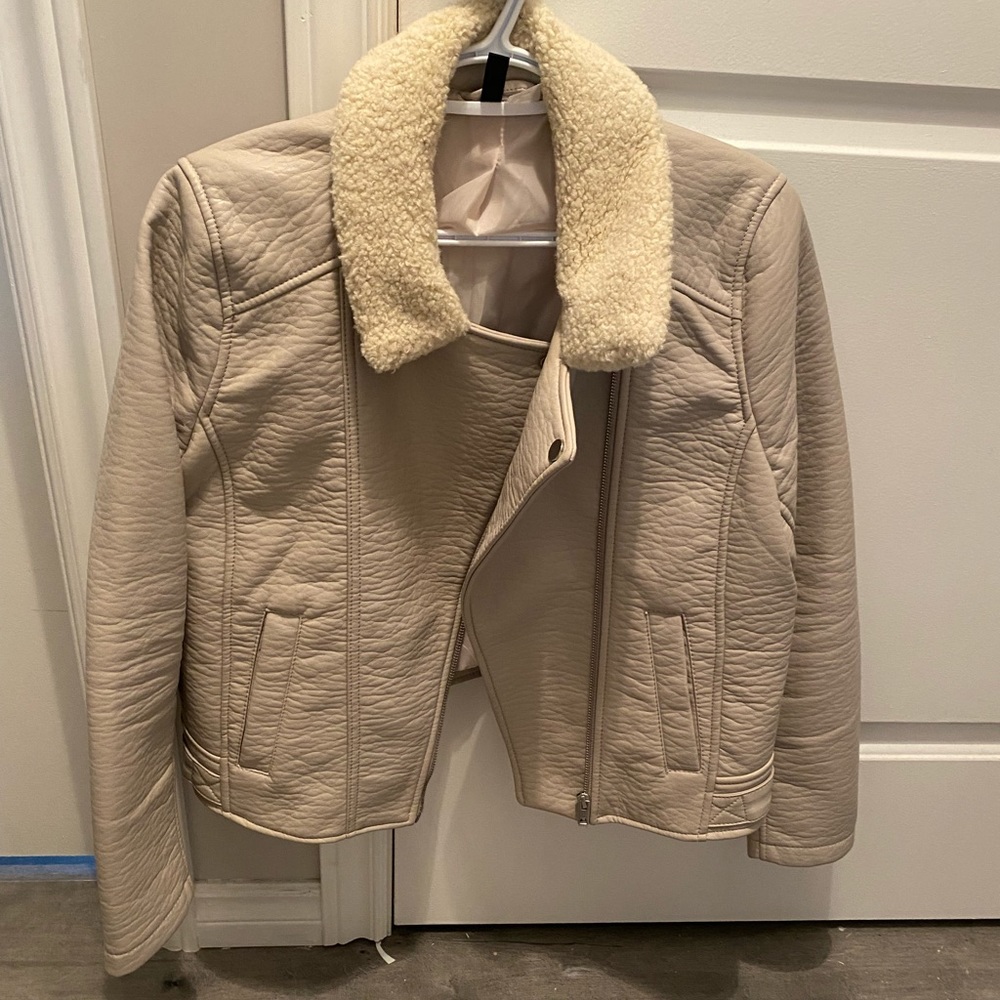 Faux leather shearling collar jacket